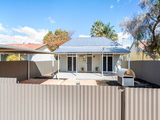 feature property - 110 Piesse Street, BOULDER  6432