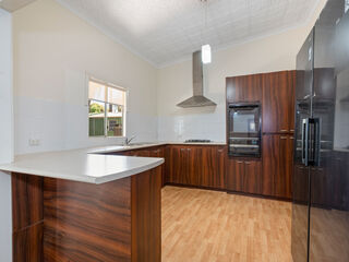 THE BOLD & THE BEAUTIFUL