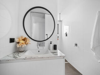 BEAUTIFULLY PRESENTED 