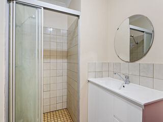 LOW MAINTENANCE INVESTMENT