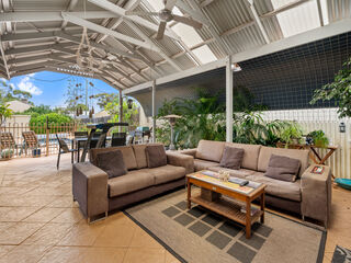 CHARMING CHARACTER HOME