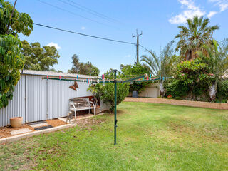 CHARMING CHARACTER HOME