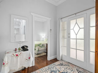 CHARMING CHARACTER HOME