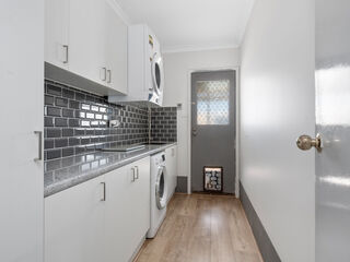 BEAUTIFULLY RENOVATED FAMILY HOME