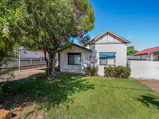 FAMILY HOME IN CENTRAL LOCATION